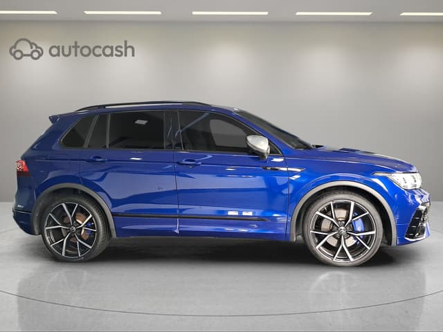 Volkswagen Tiguan RIGHT