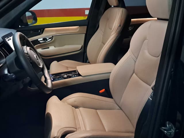 Volvo XC90 FRONT_SEAT