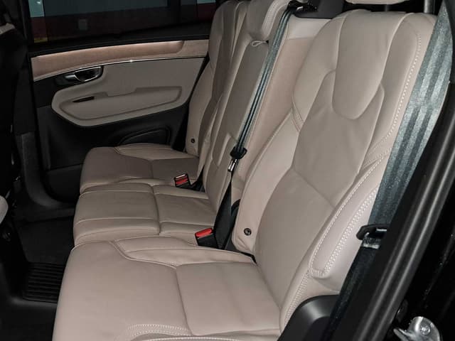 Volvo XC90 REAR_SEAT