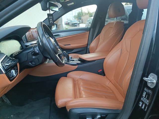 Bmw Série 5 FRONT_SEAT
