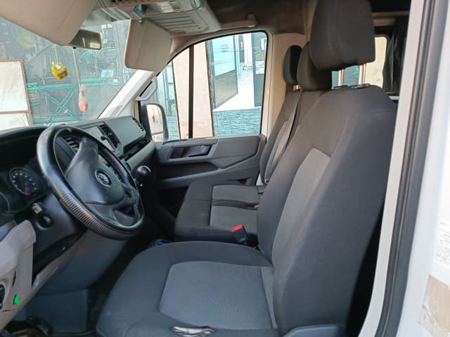 Volkswagen Crafter FRONT_SEAT