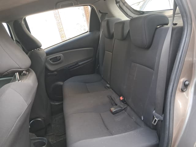 Toyota Yaris REAR_SEAT