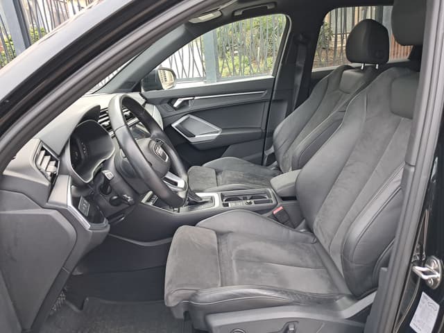 Audi Q3 FRONT_SEAT