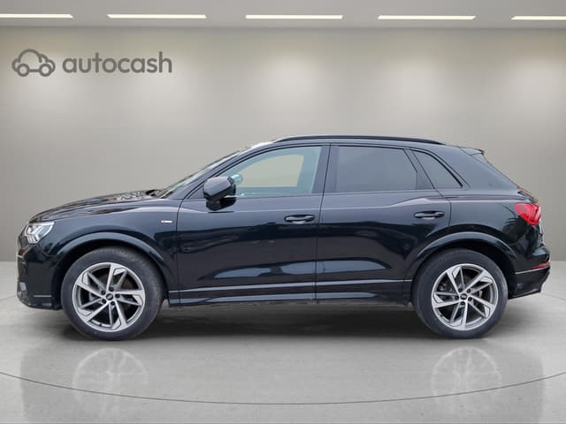 Audi Q3 LEFT