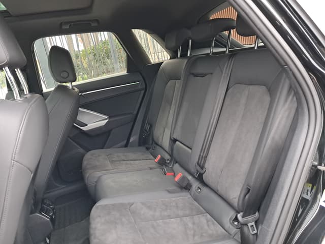 Audi Q3 REAR_SEAT