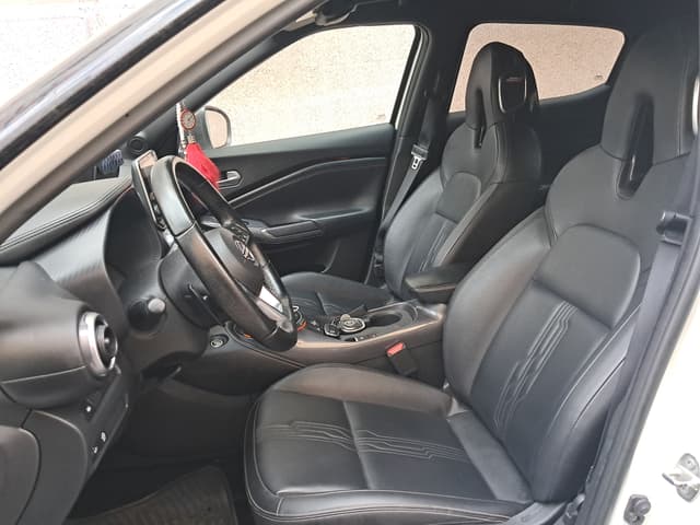 Nissan Juke FRONT_SEAT