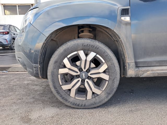 Dacia Duster WHEEL_AVG