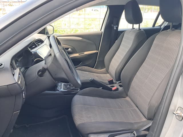 Opel Corsa FRONT_SEAT
