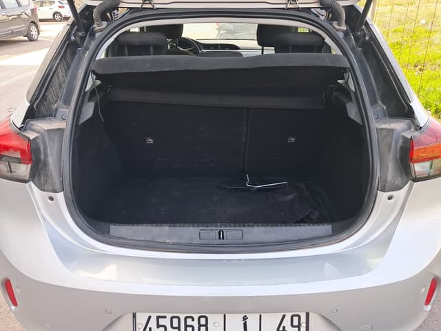 Opel Corsa TRUNK