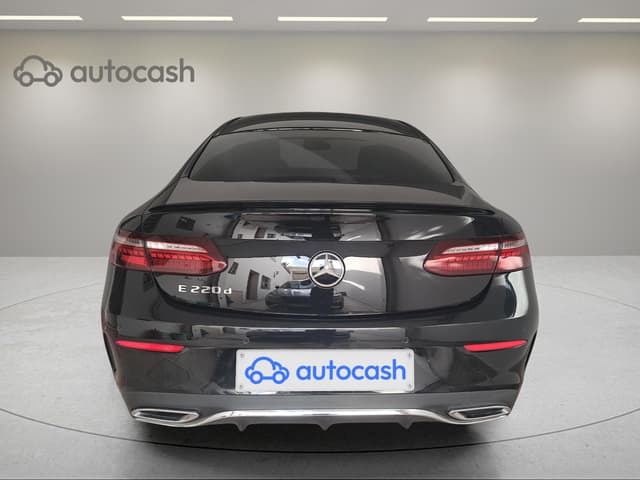 Mercedes Classe E Coupé REAR