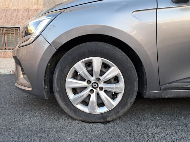 Renault Clio WHEEL_AVG