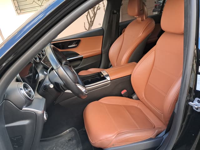 Mercedes Classe C FRONT_SEAT