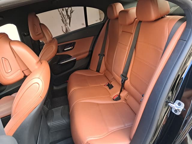 Mercedes Classe C REAR_SEAT