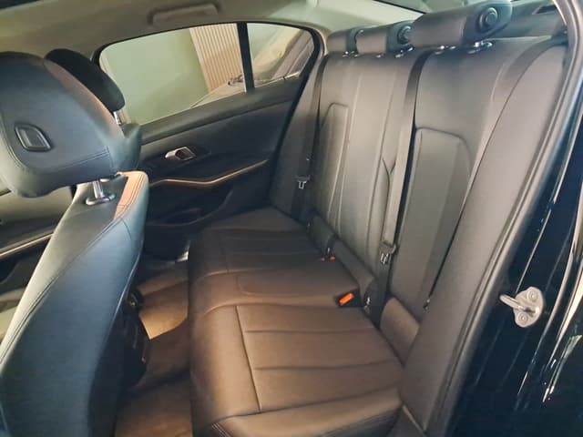 Bmw Série 3 REAR_SEAT