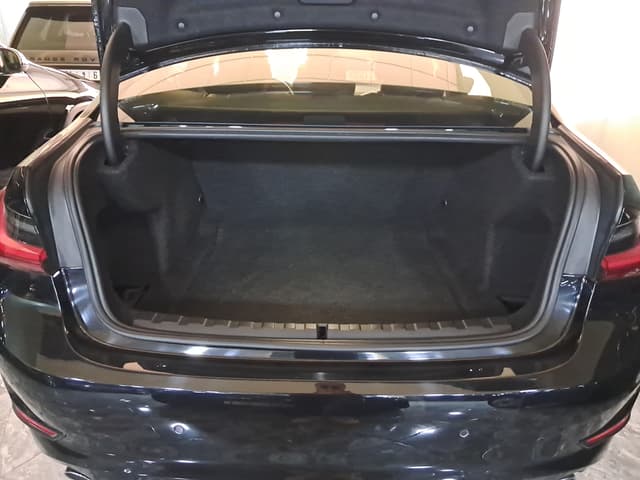 Bmw Série 3 TRUNK
