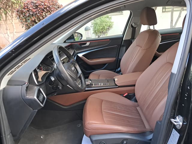 Audi A6 FRONT_SEAT
