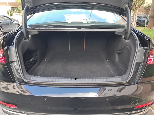 Audi A6 TRUNK