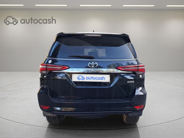 Toyota Fortuner REAR