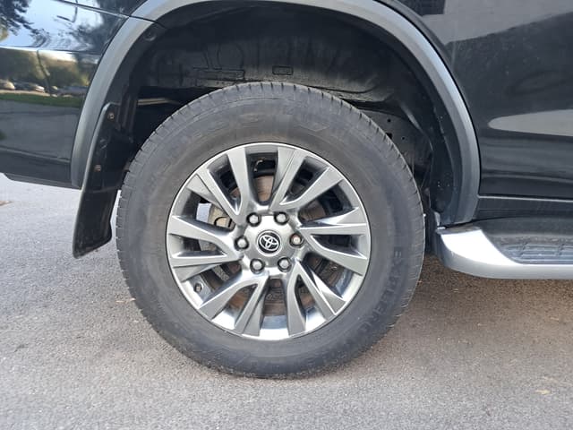 Toyota Fortuner WHEEL_ARD