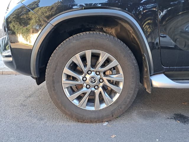 Toyota Fortuner WHEEL_AVG