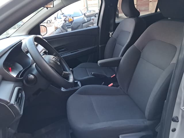 Dacia Logan FRONT_SEAT