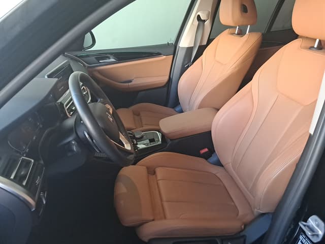 Bmw X3 FRONT_SEAT