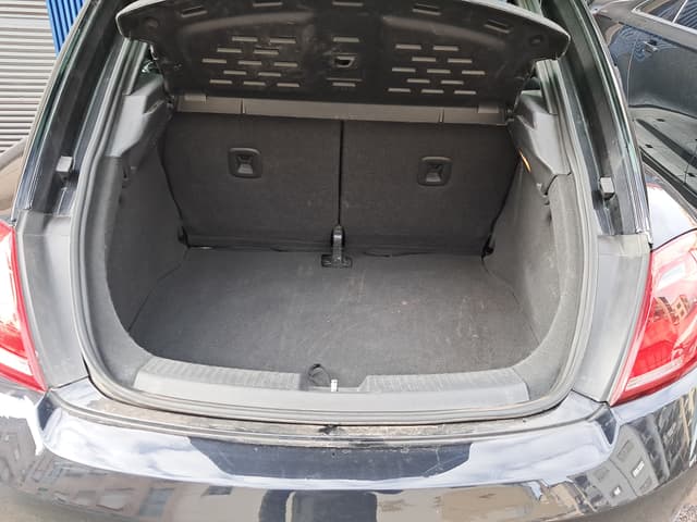 Volkswagen Coccinelle TRUNK
