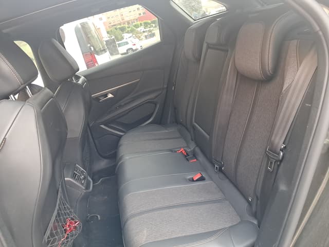 Peugeot 3008 REAR_SEAT