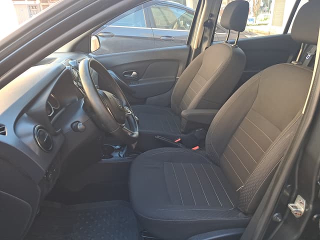 Dacia Logan FRONT_SEAT