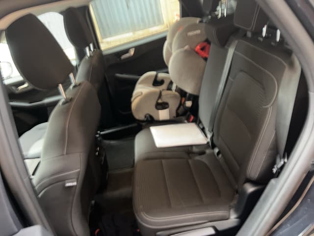 Ford Kuga REAR_SEAT