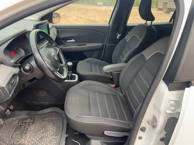 Dacia Logan FRONT_SEAT