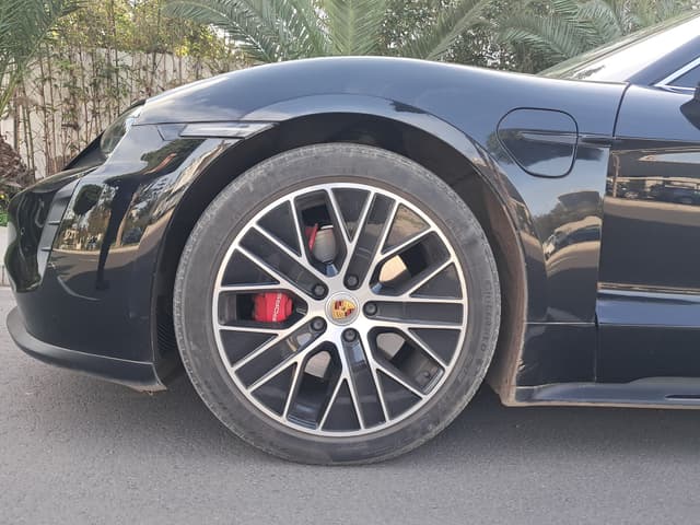 Porsche Taycan WHEEL_AVG