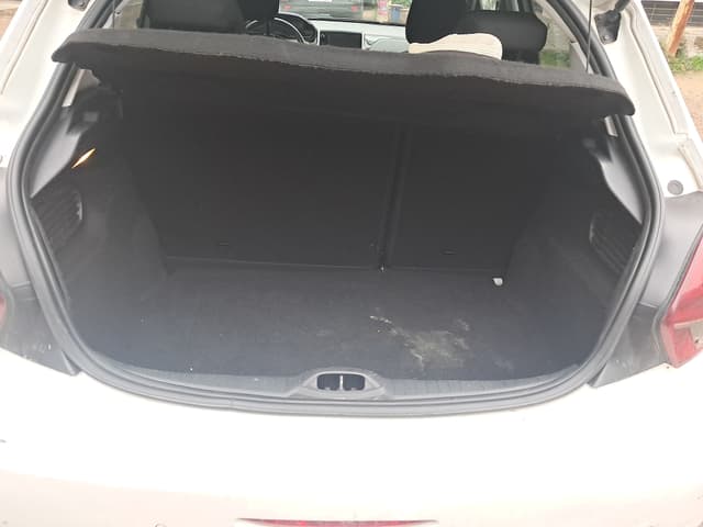 Peugeot 208 TRUNK