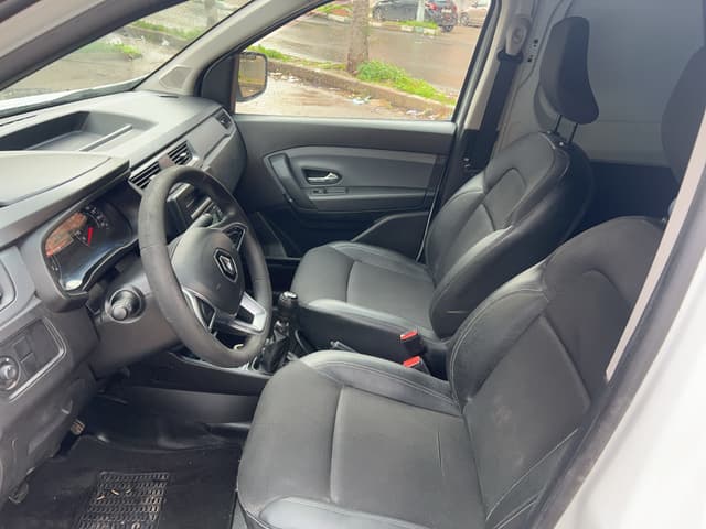Renault Express VAN FRONT_SEAT
