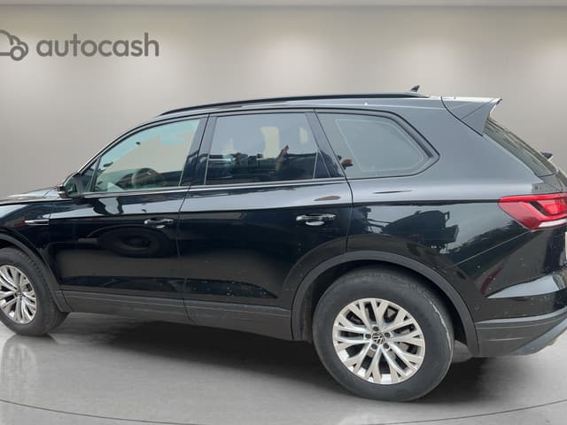 Volkswagen Touareg LEFT