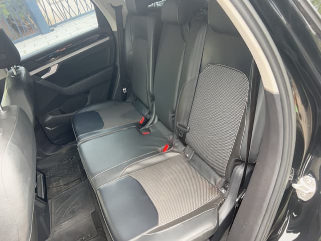 Volkswagen Touareg REAR_SEAT