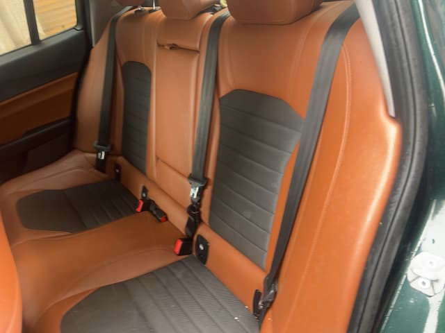 Alfa romeo Giulia REAR_SEAT