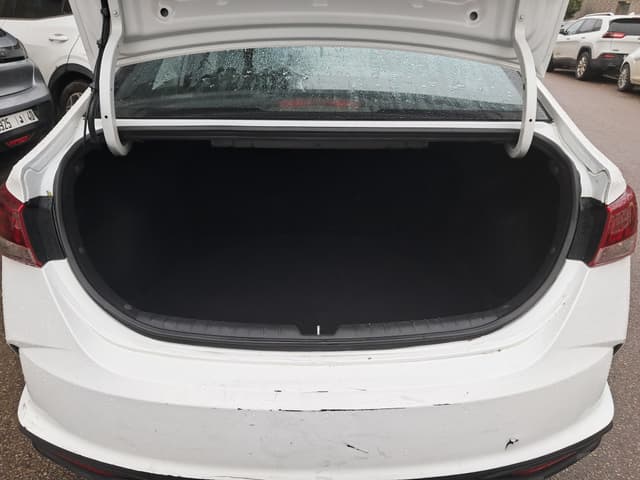 Hyundai Accent TRUNK