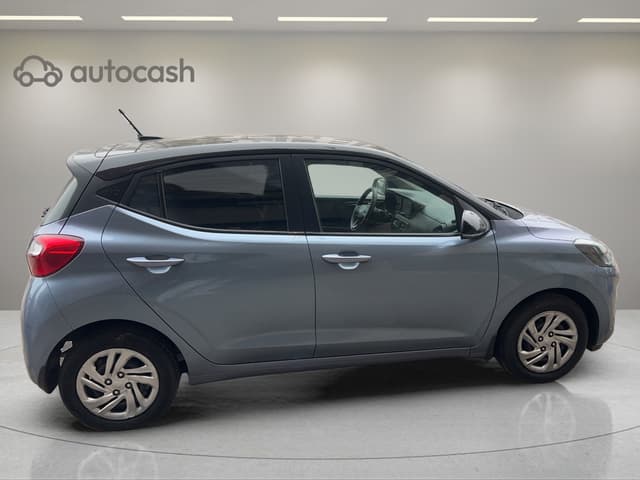 Hyundai i10 1.0 MPI 67 AT Seductive