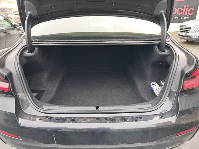 Bmw Série 5 TRUNK