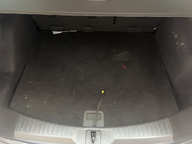 Ford Kuga TRUNK