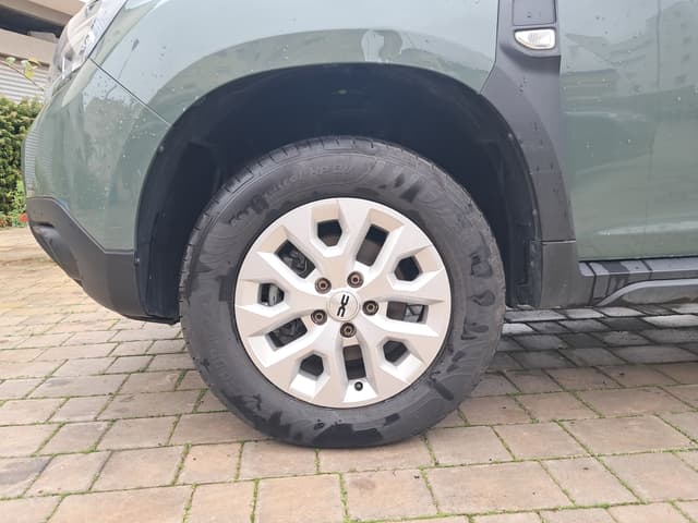 Dacia Duster WHEEL_AVG
