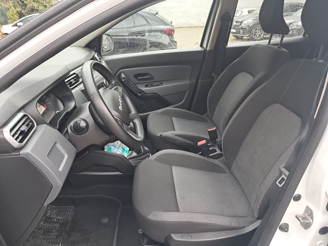 Dacia Duster FRONT_SEAT