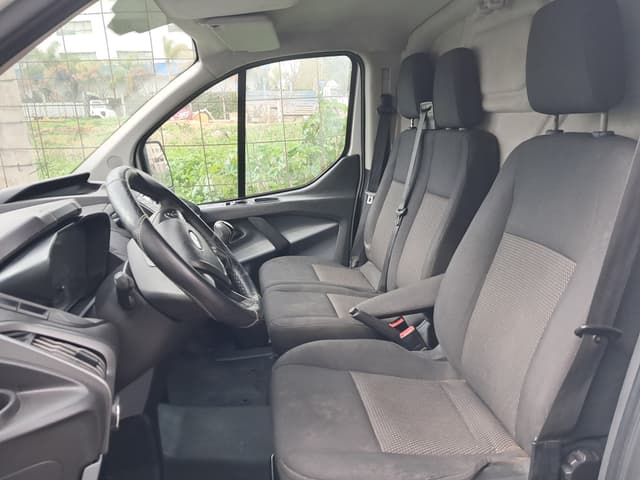 Ford Transit FRONT_SEAT