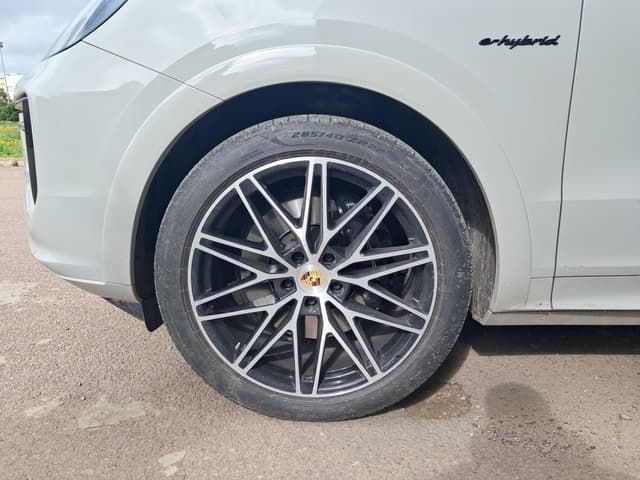 Porsche Cayenne Coupé WHEEL_AVG