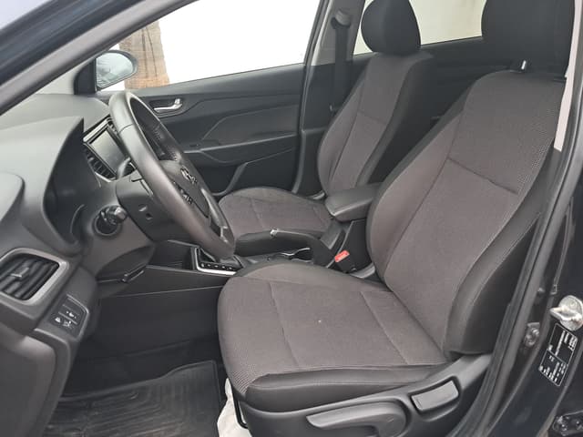 Hyundai Accent FRONT_SEAT