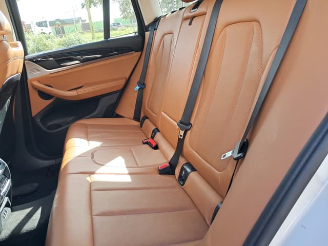 Bmw X3 REAR_SEAT