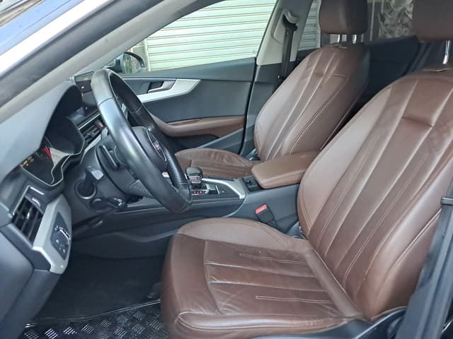 Audi A5 Coupé FRONT_SEAT