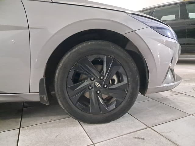 Hyundai Elantra WHEEL_AVG