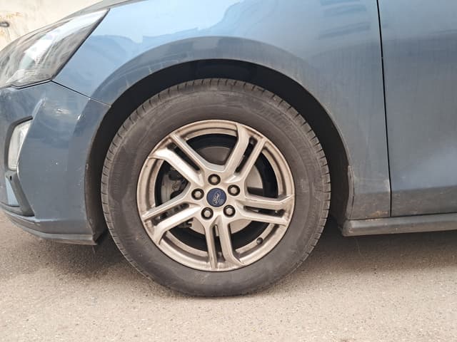 Ford Focus WHEEL_AVG
